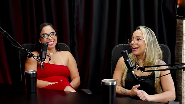 Trabalha na &aacute;rea da est&eacute;tica fizeram menage gosta de exibisionismo e casa de swing &eacute; acompanhante e &eacute; ousada aninha e renatinha watch sheer red 