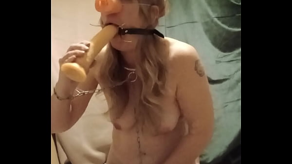 2025 11 30 esclave f autoseance endoctrinement et fellation groin de cochon et ecarteur