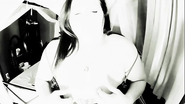 Nonton Black And White Anal Dildo thumbnail