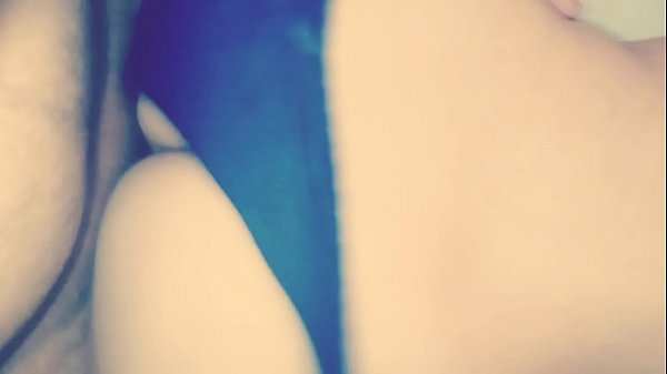 Play MP4 - نكني حبيبي دخله شوي شوي كلام يهيج