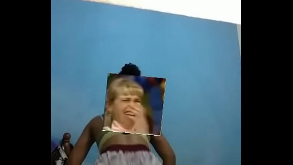 Morena gostosa dan&ccedil_ando