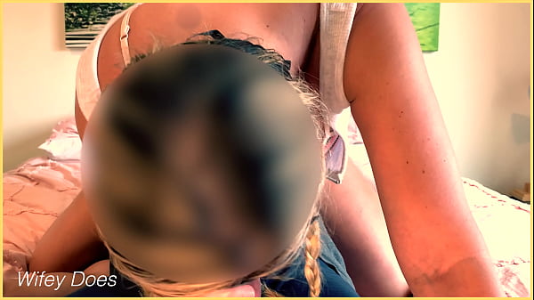 Blonde milf gives amazing blowjob for lucky husband 