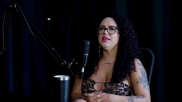 N&atilde;o gosta da forma que chupa os peitos teve a proposta do swing e o exibisionismo e o ido inusitado foi brunna sweet watch sheer red 