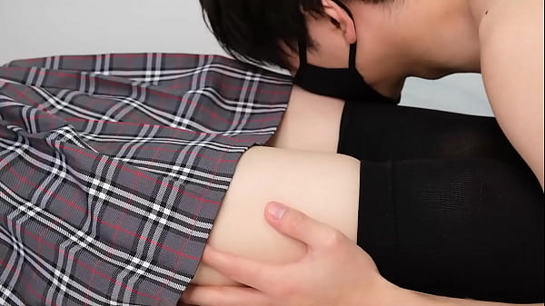 Play MP4 - ニーハイ女子の絶対領域　むっちり太ももコキ【そうあい】
