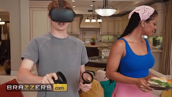 Play MP4 - BRAZZERS - Kira Noir Uses A Handjob To Distract Her Boyfriend Before Fucking His Friend Victor