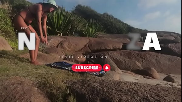 Nonton Busty Latina Brunette Got Caught Having Fun At Beach - Nati Roza thumbnail