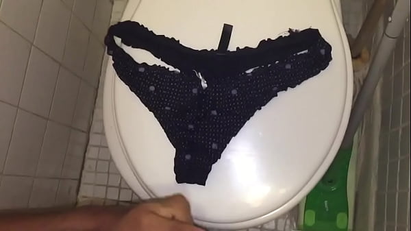 Play MP4 - trim&period;9737020F-020C-4E2A-B3DC-A5A4D2F374D0&period;MOV