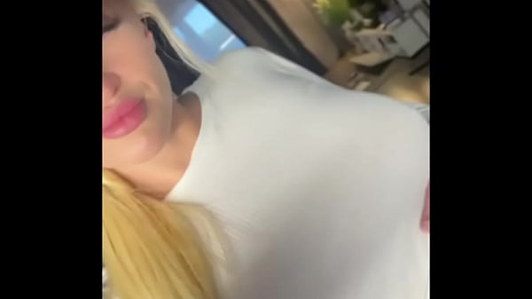 Nonton Gotta Feel Good Alongside Tall Girl thumbnail