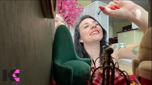 Starving Giantess Hunters Pluck Tinies Into Their Mouths: Vore thumbnail