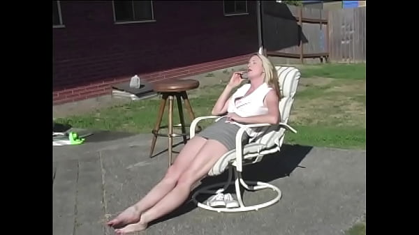 Nonton Anna&rsquo;s Mix, Liv&rsquo;s Tabletop, Kimberly&rsquo;s Cavegirl (multi-part Spanking Series) thumbnail