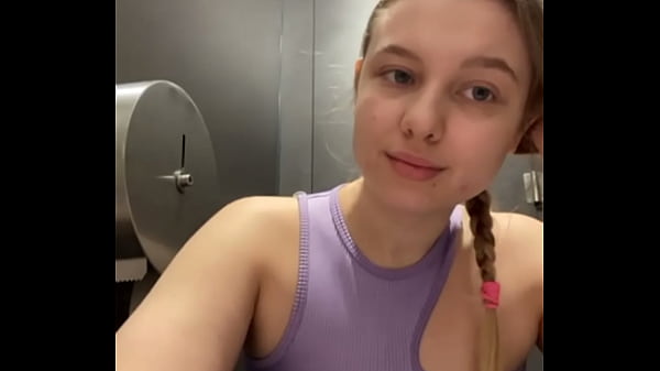 Big Cock Fuck Virgin Pussy So Hot thumbnail