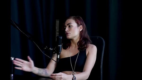 S&oacute; sentiu prazer com a primeira namorada que engravidou em uma trai&ccedil;&atilde;o foi arrasada em um relacionamento e o casamento kamilla werneck sheer red 