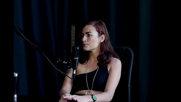 Só_sentiu prazer com a primeira namorada que engravidou em_uma traição foi arrasada em umrelacionamento_e o casamento Kamilla Werneck SHEER RED