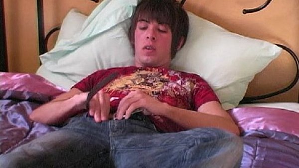 Handsome Straight Guy Mike Wanking His Giant Cock 