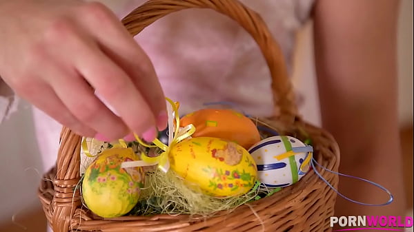 Nonton A Naughty Bunny Gets Her Wish - Solo Fingering Exploration thumbnail