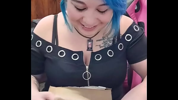 Nonton It's Here!!!thank You So Much To All Of My Fans Who Chip Into My Wish List For This Gift Joinchiin ... thumbnail