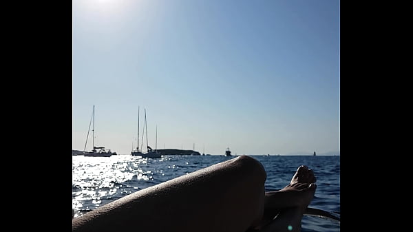 Retour au port les doigt de pieds en &eacute;ventails 