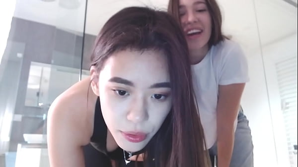 Nonton Best Ass Evee thumbnail