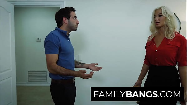 Money is the Primary Goal of my Stepmom ⭐ FamilyBangs.com 