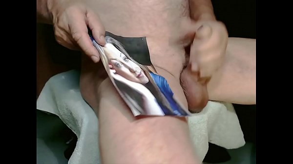 einem sexy Girl ins Gesicht und auf_den Mund gespritzt by Kater_xxx