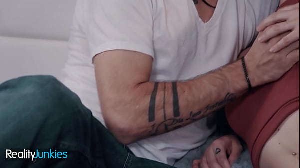 Play MP4 - &lpar;Keira Croft&rpar; Her Stepbro Share The Room The Bed Their Juices - MileHigh