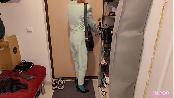 Nonton Stepmother's Massage Ended With A Cumshot. Stepmother Slut Swears During Fucking - Dirty Talk thumbnail