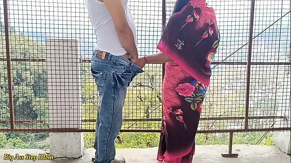 HottestIndian_Couple Sex at Outdoor Sex at Open PublicPlace River Side Sex Video in Hindi