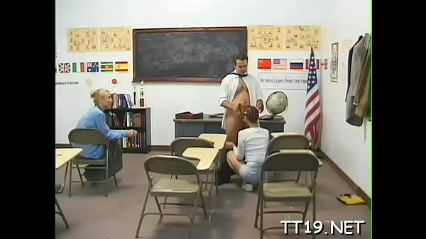 Wang riding together with blowjob by cute nympho Vivianna 