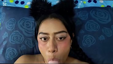 Le hago una paja rusa, que termina con sexo oral a un seguidor
