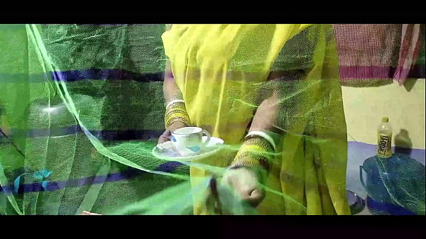 sasur ji romance with big-bobbed bahu when husband goes out 