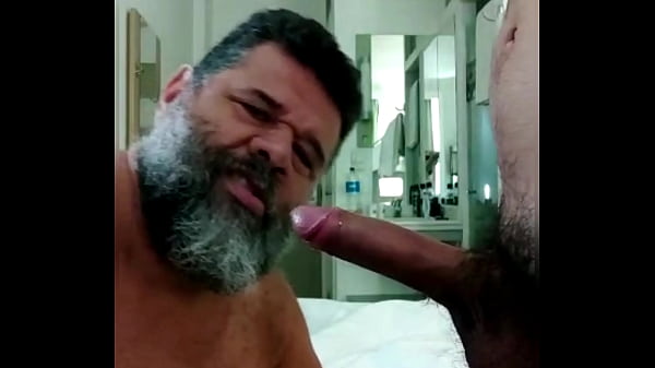 chupando e dando pro Ativo motoqueiro 