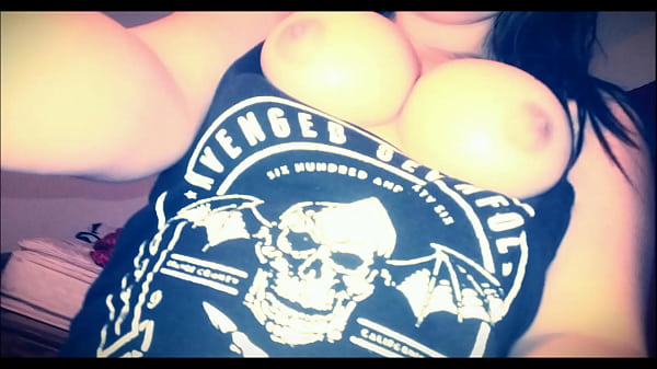 Too_Shorts Busty Bitch Hoe