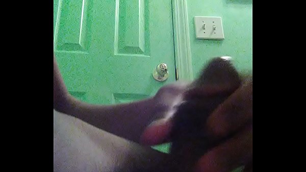 Play MP4 - Masturbating In Bathroom