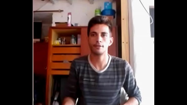 Play MP4 - Mi amigo se pajea para mi