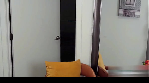 Nonton Horny Milf thumbnail