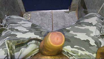 Gozada muito gostosa do corno no chuveiro
