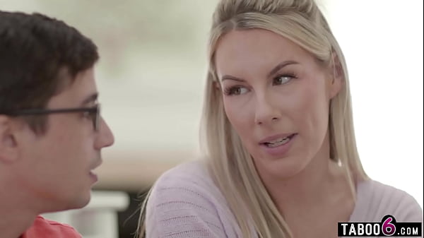 Play MP4 - Busty MILF piano teacher Bunny Madison gave incentive to her young student