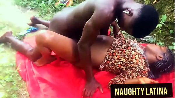Play MP4 - OUTDOOR SEX WITH EBONY AMATEUR VILLAGE MAIDEN