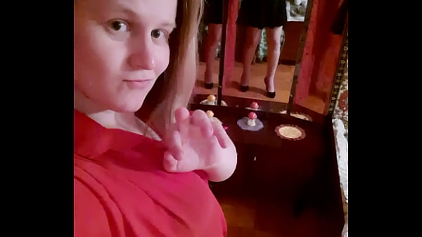 Play MP4 - Trying on my new clothes