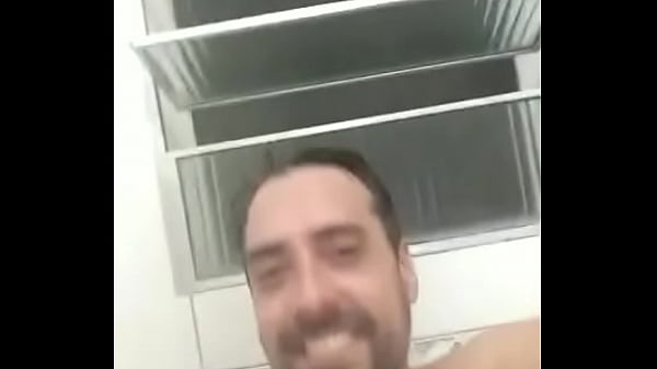 Sou o Bal e procuro homens que curte O Rappa