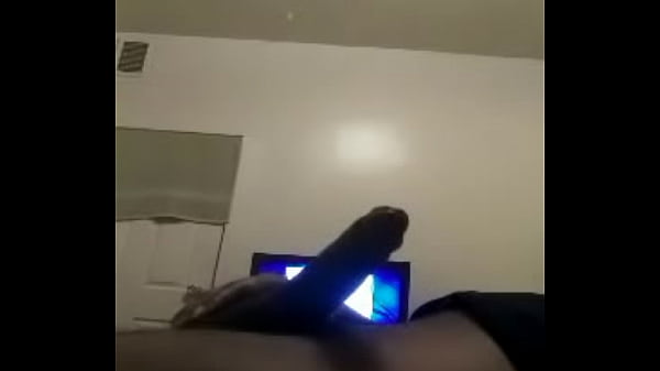 Play MP4 - jerking off