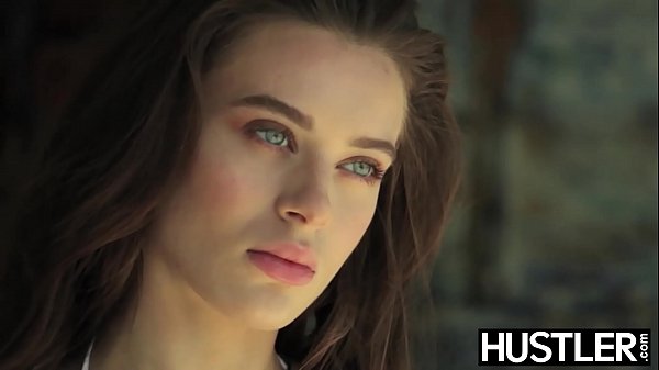 Play MP4 - Stunning Lana Rhoades pussy stretched by rough fucking cock