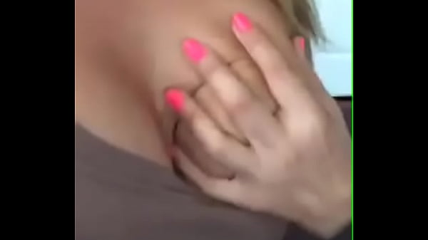 American milf_on periscope