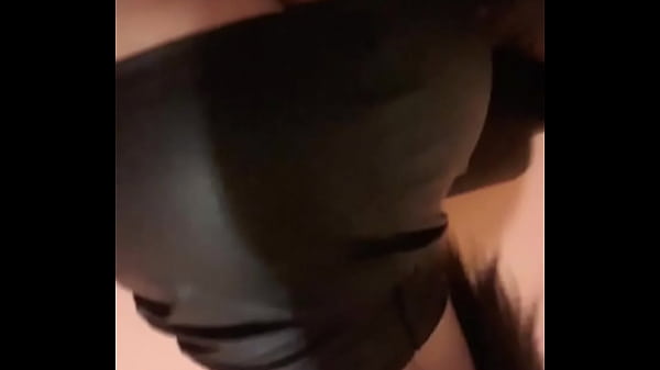 Play MP4 - camy rojas colita apretada