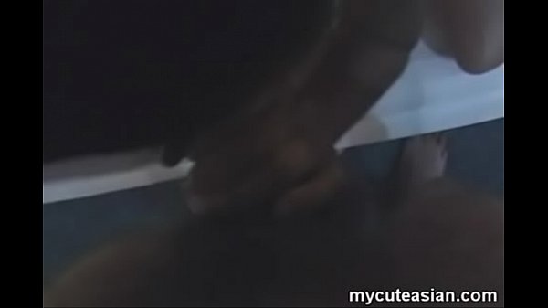 ksmile asian girl get cum in mouth