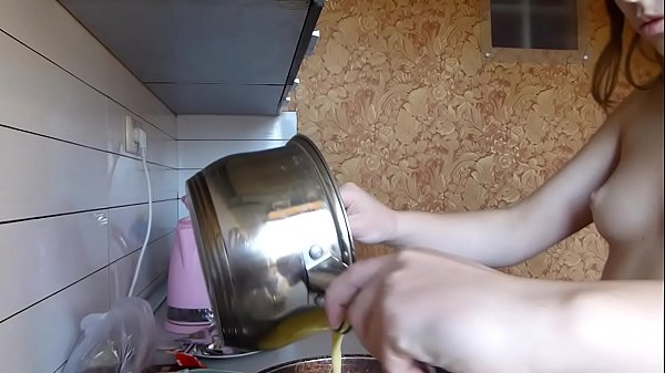 Play MP4 - sex in the kitchen