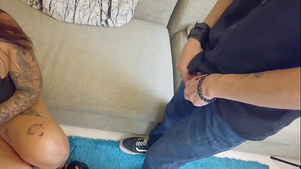 Play MP4 - Jugando &iquest;Adivina qui&eacute;n es tu marido&quest; Con una pareja swinger &lpar;v&iacute;deo completo en red&rpar;