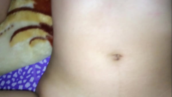 Play MP4 - &dstrok;ịt g&aacute;i 18 tuổi