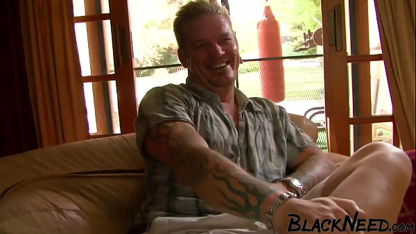 Play MP4 - Horny Amateur Enjoys Fucking Doggystyle With A BBC