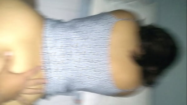 RUIVA NOVINHA DANDO DE QUATRO 